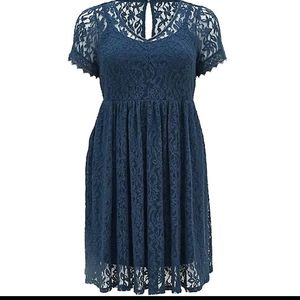 Torrid size 1 lace dark blue dress with pockets